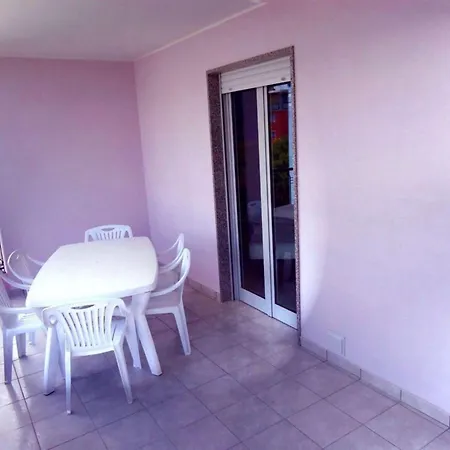 Modern Flat With Large Terrace Apartment *